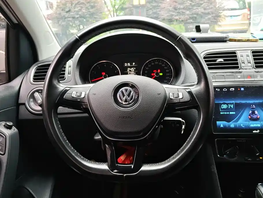 Volkswagen Polo 2019 — фото 15