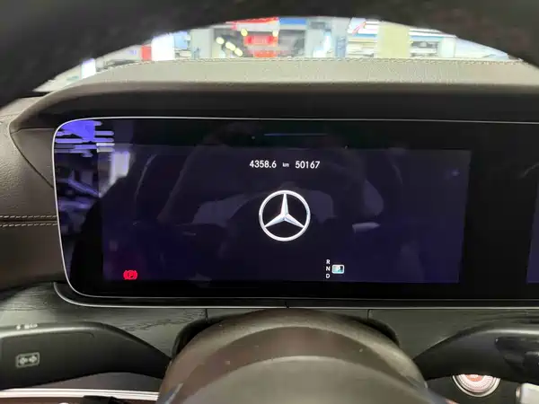 Mercedes-Benz E-Class 2023