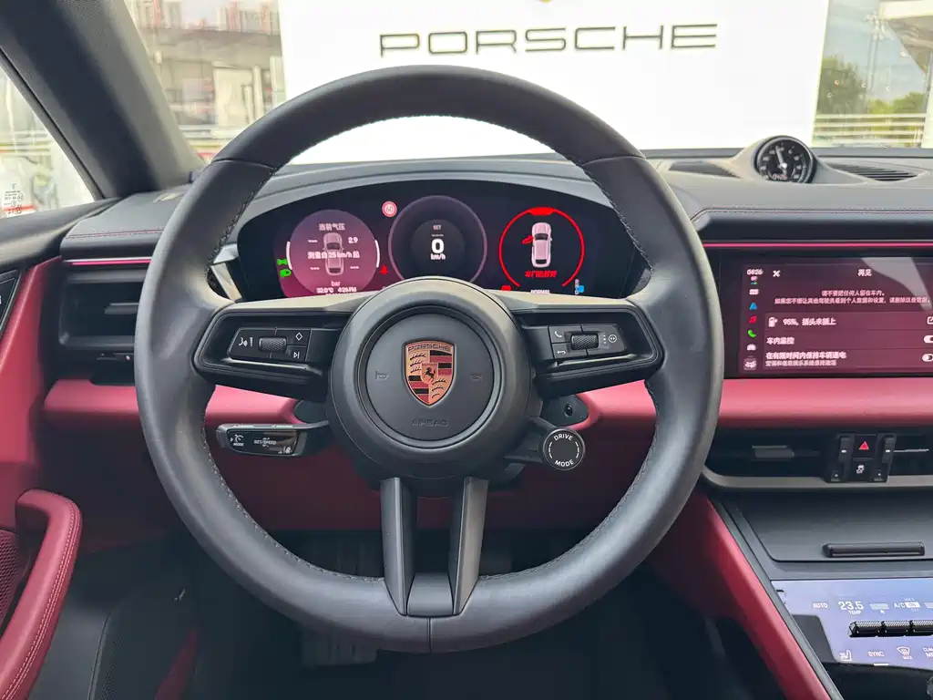 Porsche Macan New Energy 2025 — фото 18