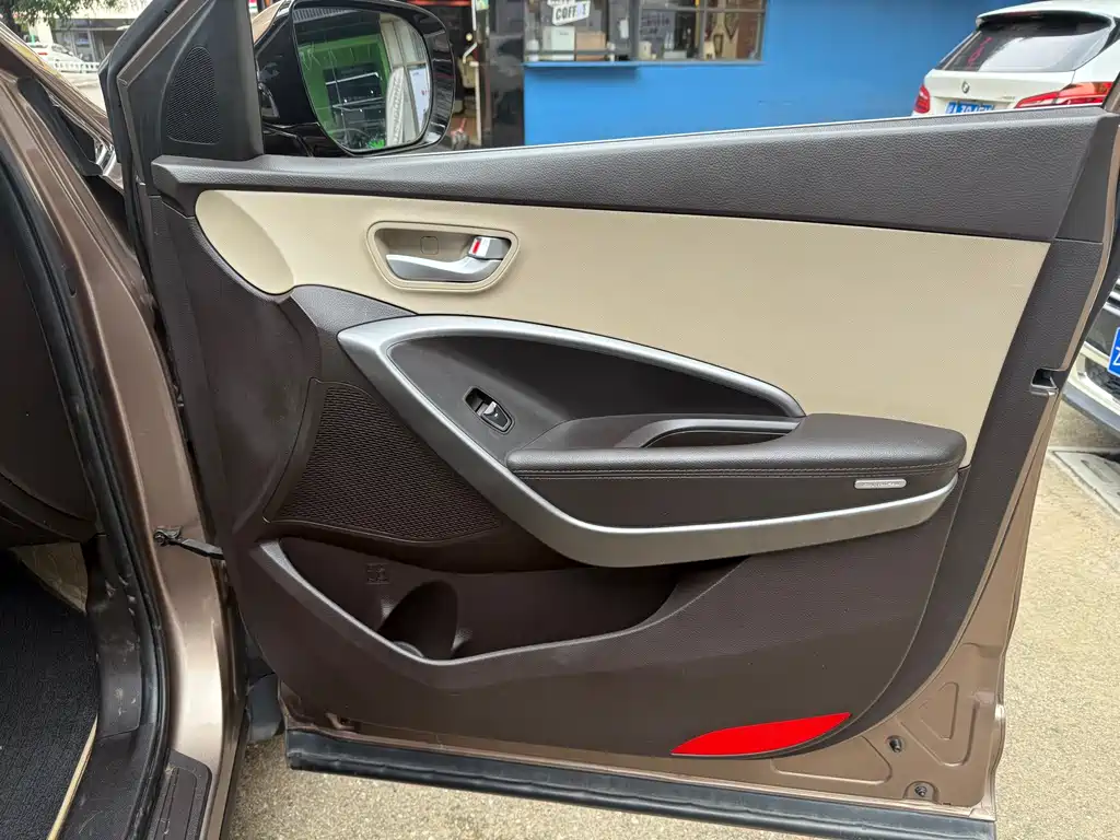 Hyundai Santa Fe 2016 — фото 23