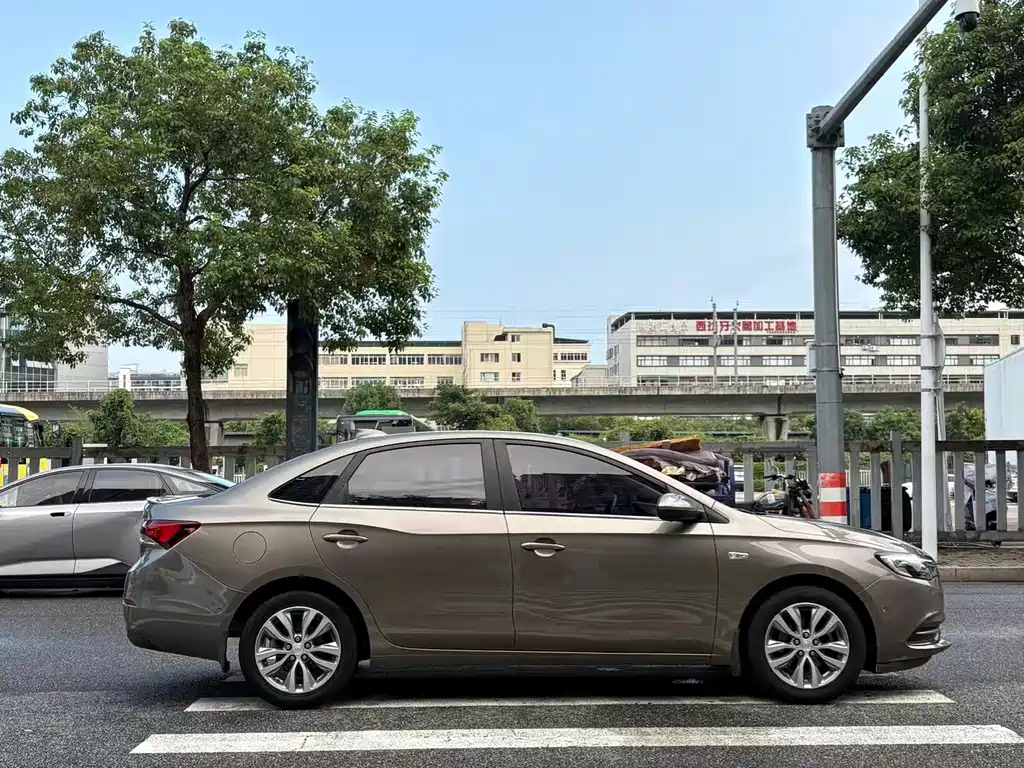 Buick Excelle 2020