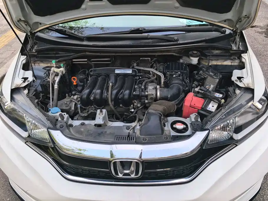 Honda Fit 2018 — фото 10