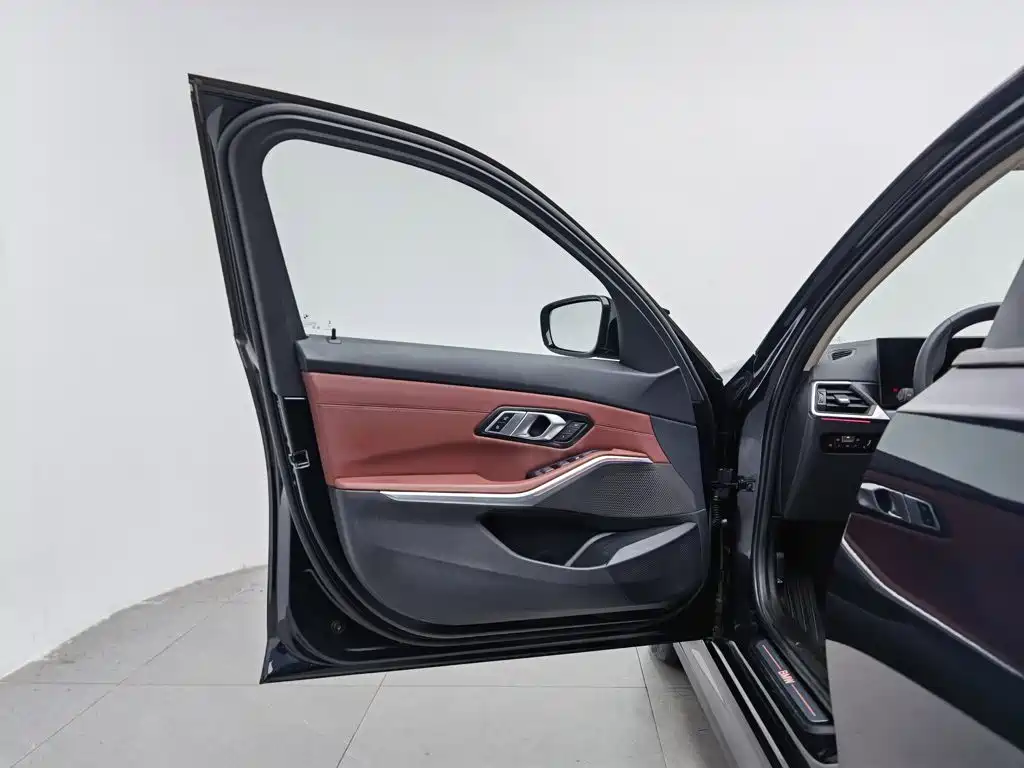 BMW i3 2024 — фото 8