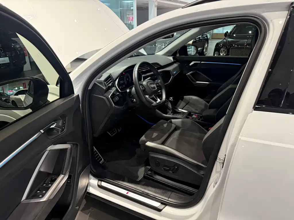 Audi Q3 2023