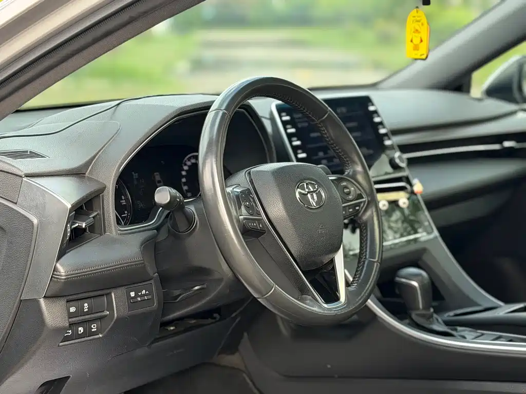 Toyota Avalon 2022 — фото 10