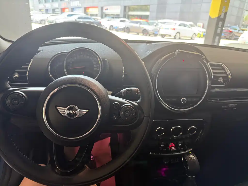 MINI Clubman 2017 — фото 4