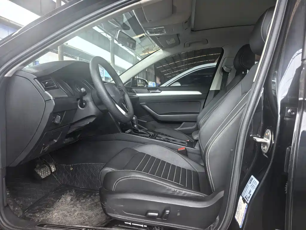Volkswagen Magotan 2021