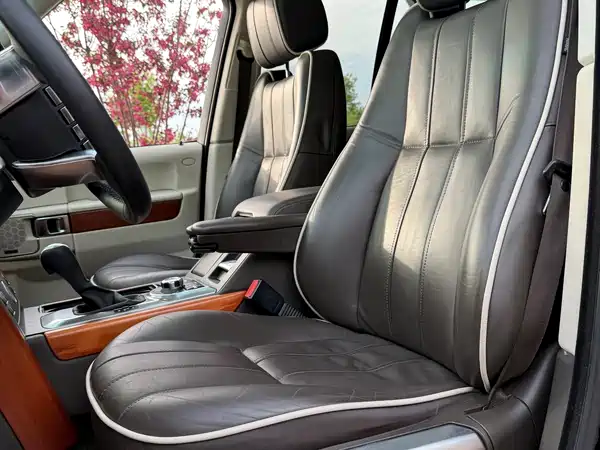 Land Rover Range Rover 2011