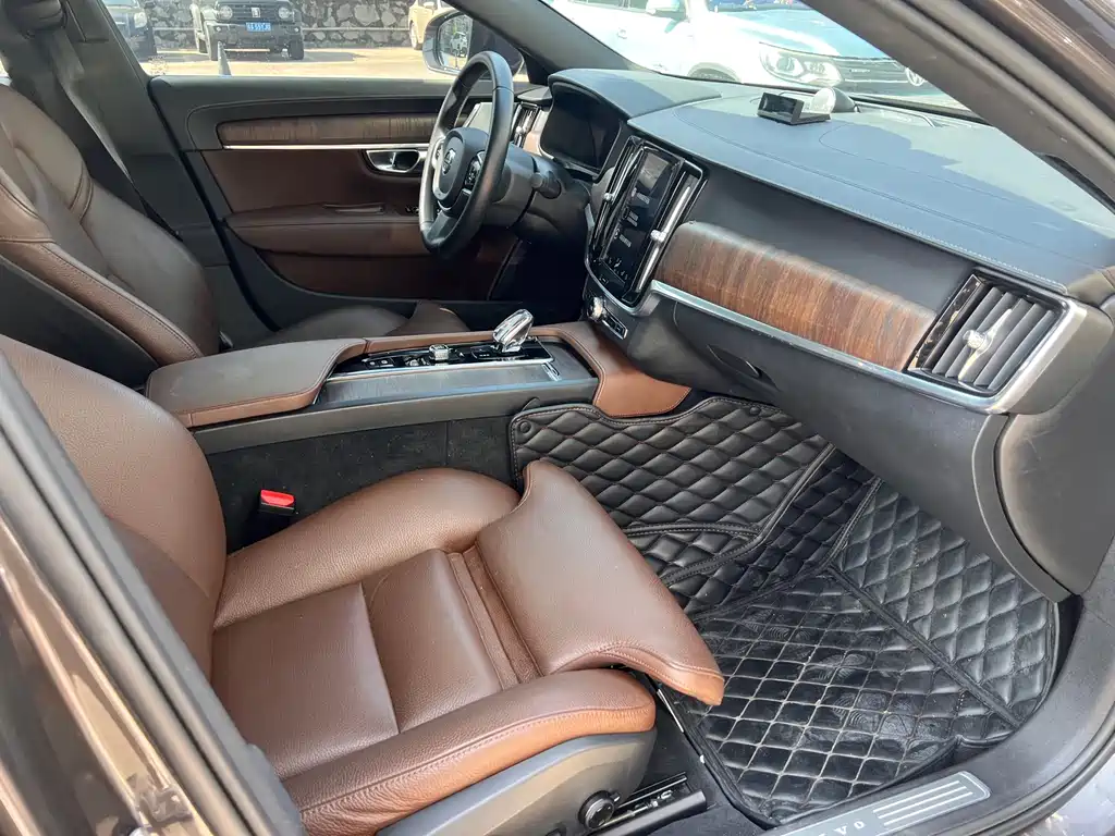 Volvo S90 2021 — фото 10