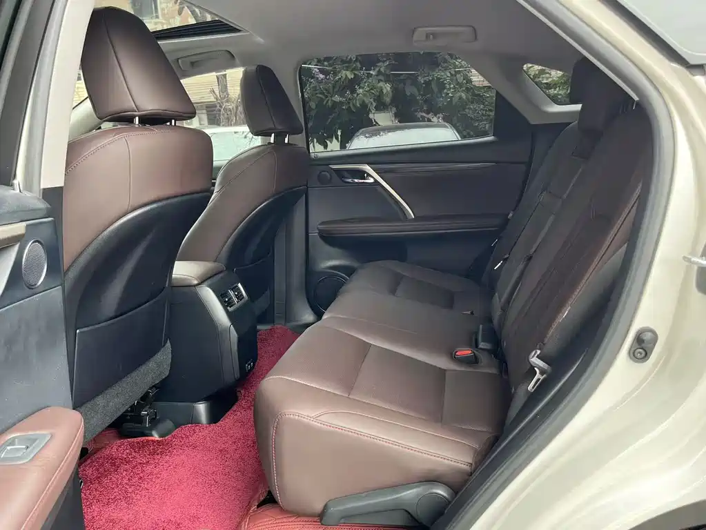 Lexus RX 2022 — фото 10