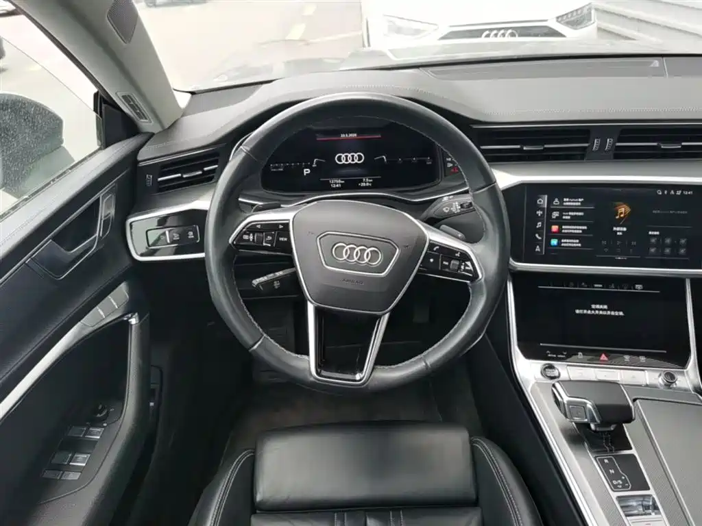Audi A7 2025 — фото 17