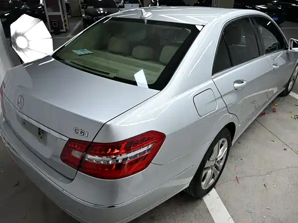 Mercedes-Benz E-Class 2010