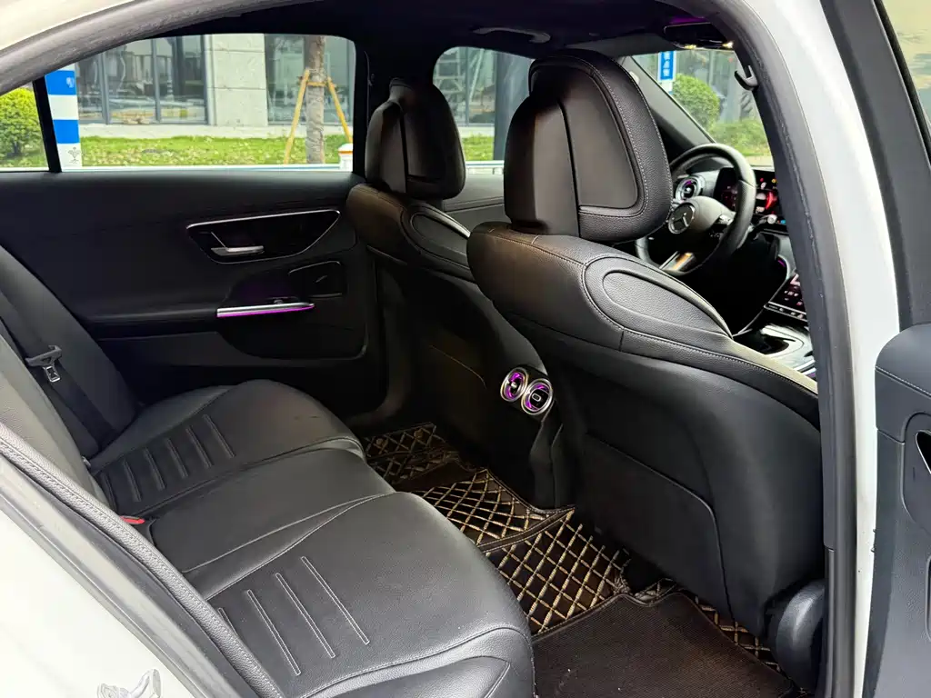 Mercedes-Benz C-Class 2021 — фото 12