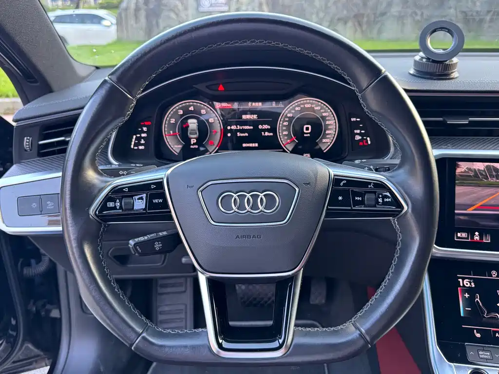 Audi A7L 2023 — фото 13