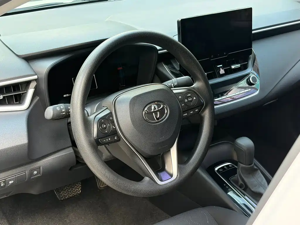 Toyota Corolla 2023 — фото 19
