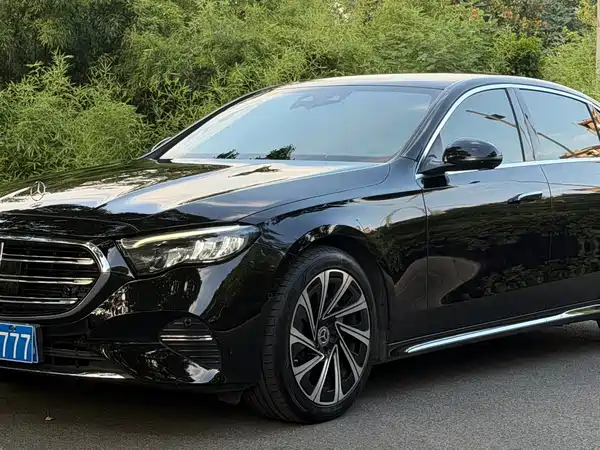 Mercedes-Benz E-Class 2024