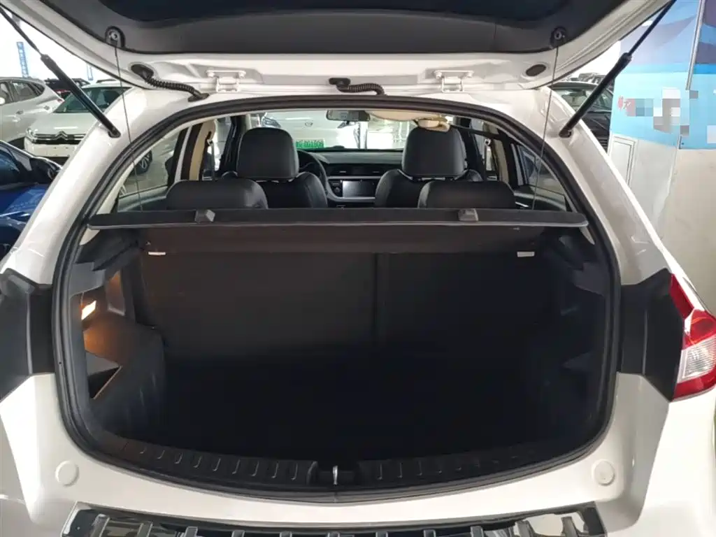 Geely Vision X3 2019 — фото 19