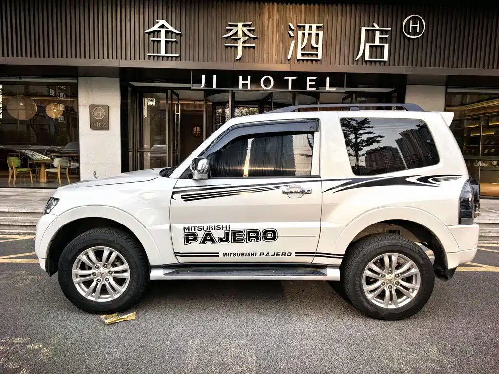 Mitsubishi Pajero 2019 — фото 5