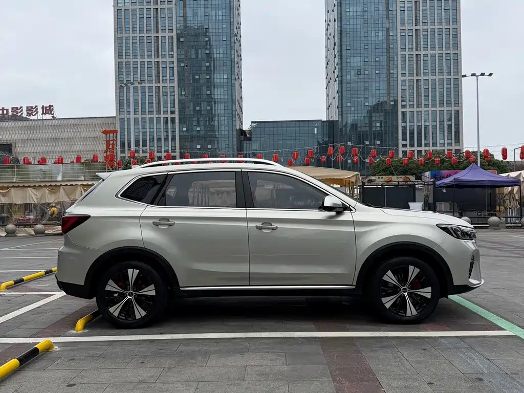 Roewe RX5 2021 — фото 13