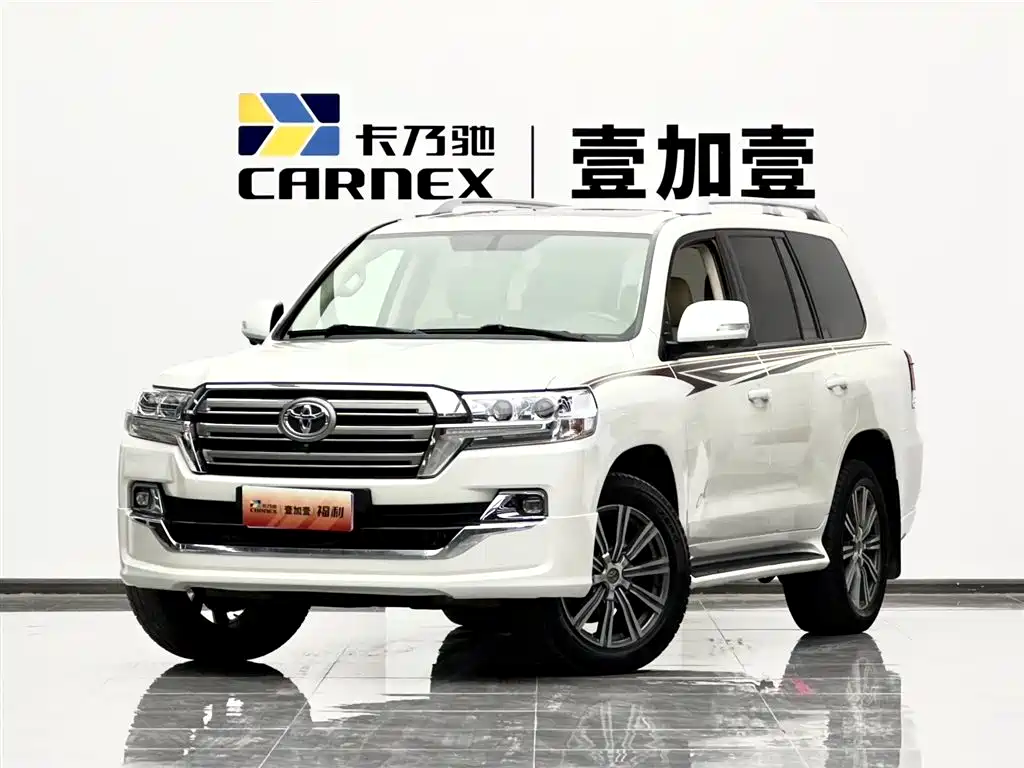 Toyota Land Cruiser 2020 — фото 1
