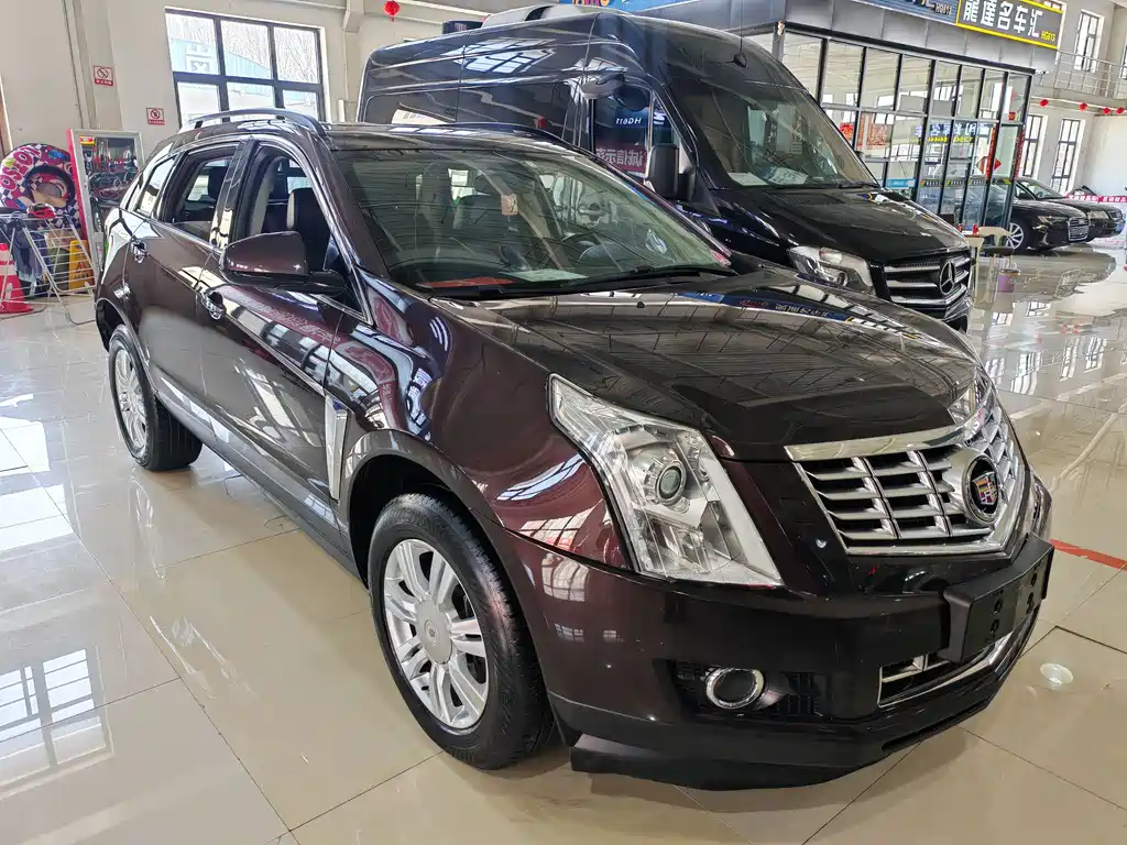 Cadillac SRX 2015 — фото 3