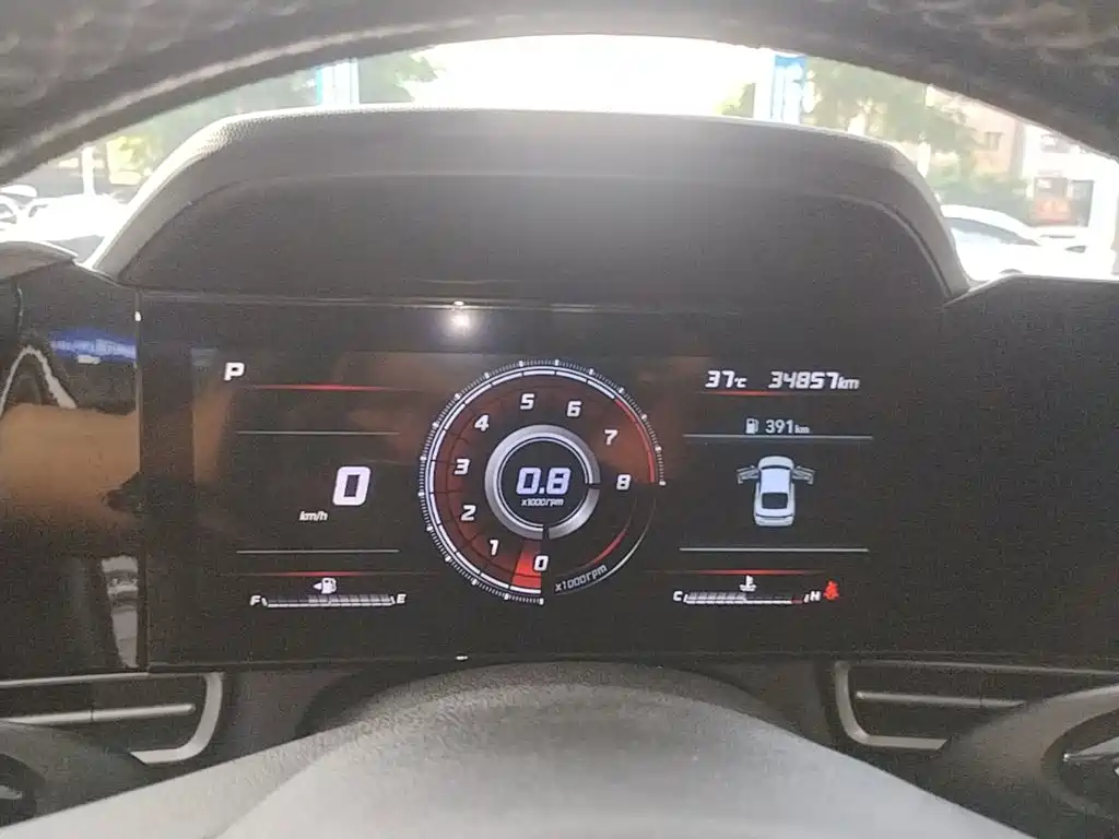 Hyundai Elantra 2021 — фото 12