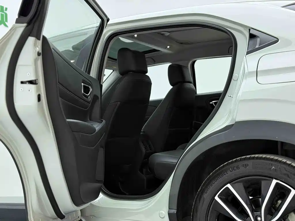 Honda Vezel 2022 — фото 10