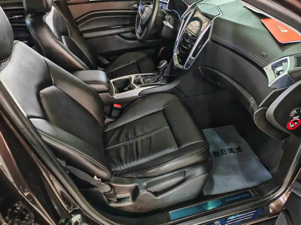 Cadillac SRX 2015 — фото 22