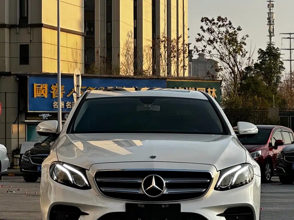 Mercedes-Benz E-Class 2018 — фото 1