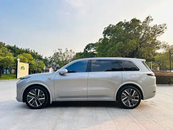 Li Auto L9 2022