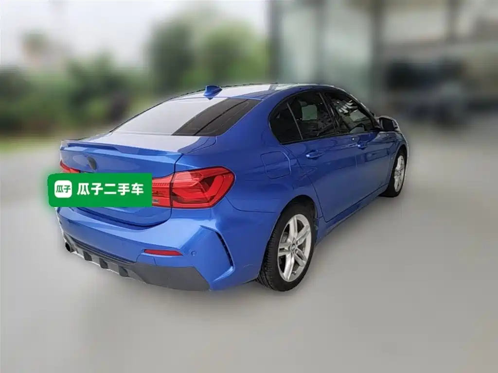 BMW 1 Series 2019 — фото 12