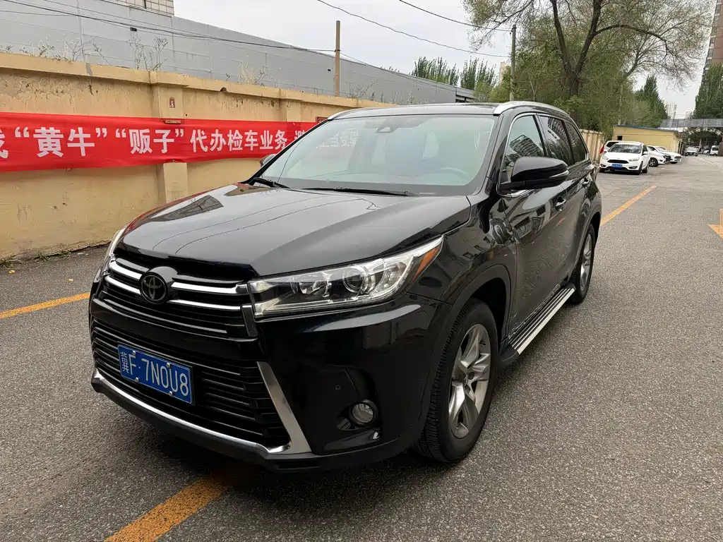 Toyota Highlander 2022