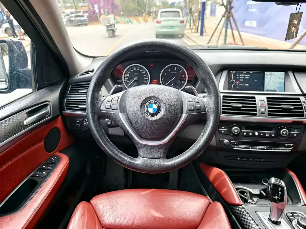 BMW X6 2013 — фото 9