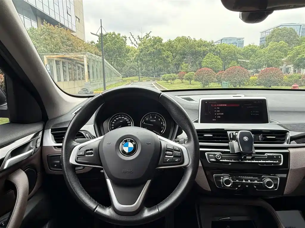 BMW X1 2020