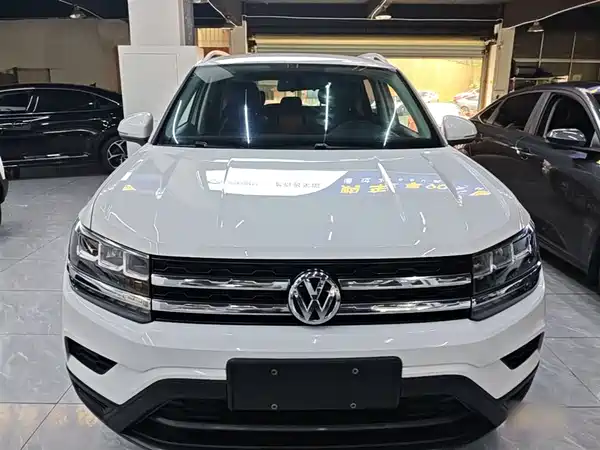 Volkswagen Tharu 2020