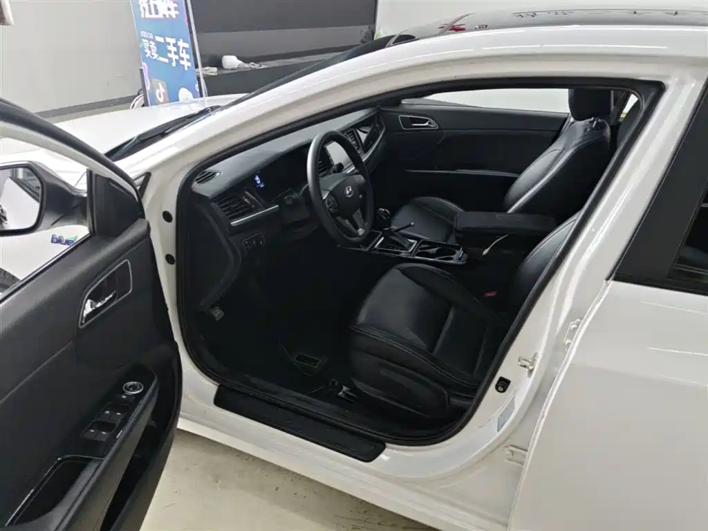 Hyundai Mistra 2017 — фото 16