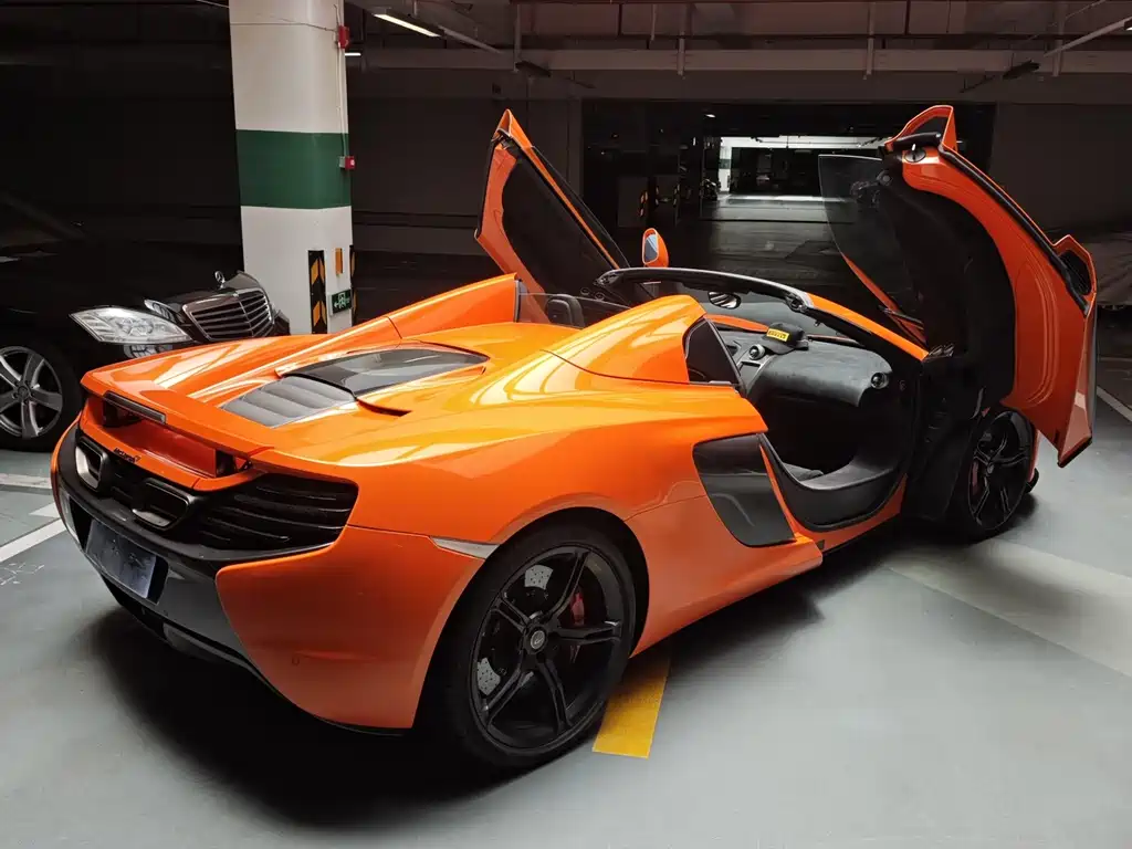 McLaren 650S 2015 — фото 6