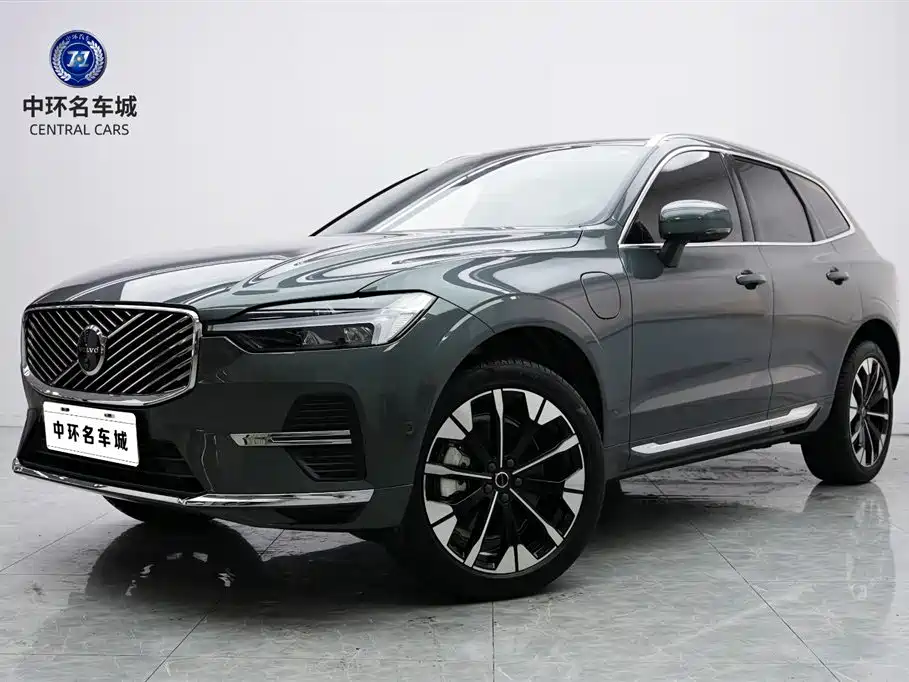 Volvo XC60 PHEV 2025