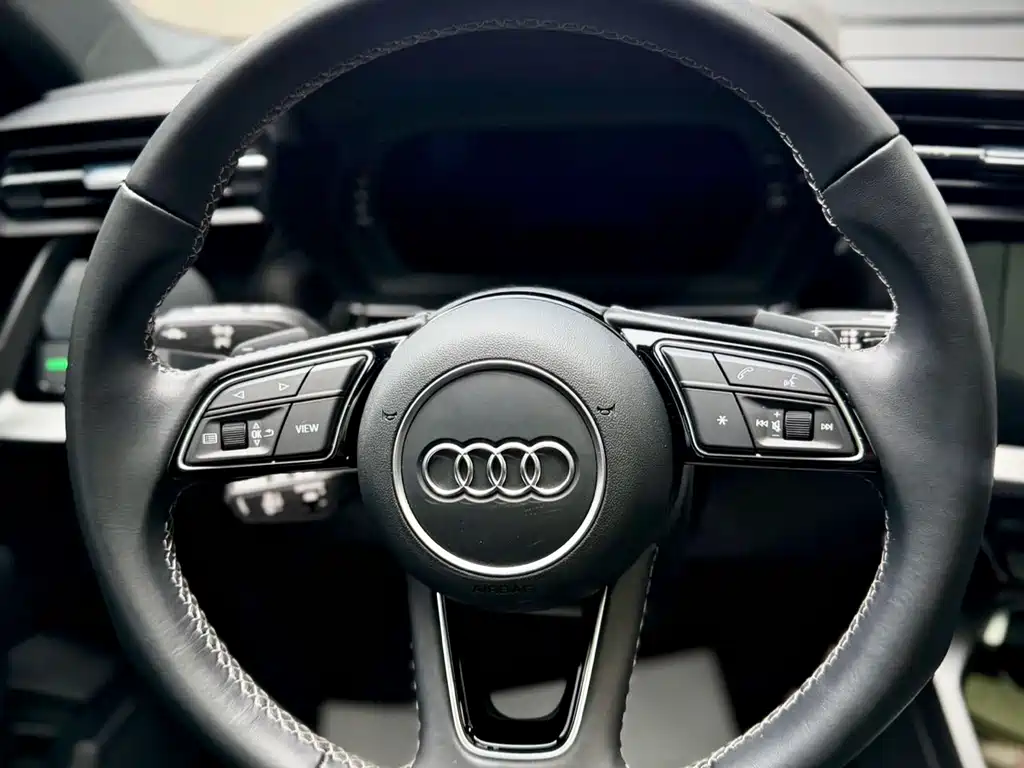 Audi A3 2023 — фото 24