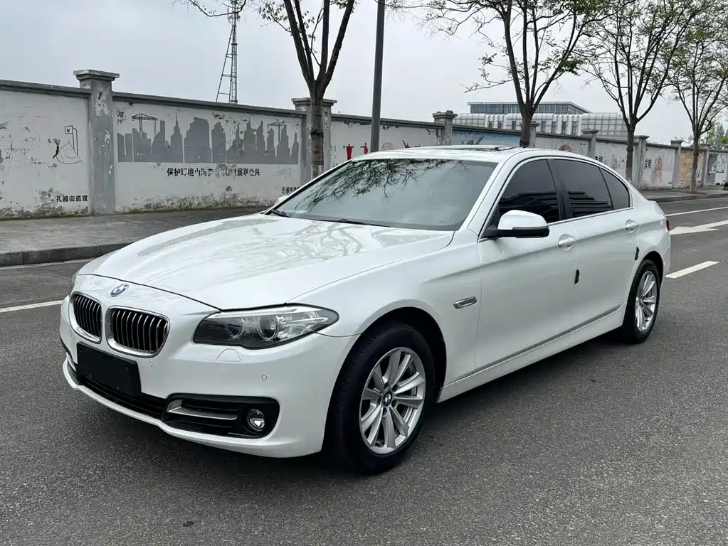 BMW 5 Series 2016