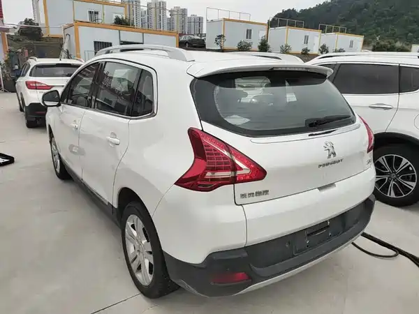 Peugeot 3008 2015