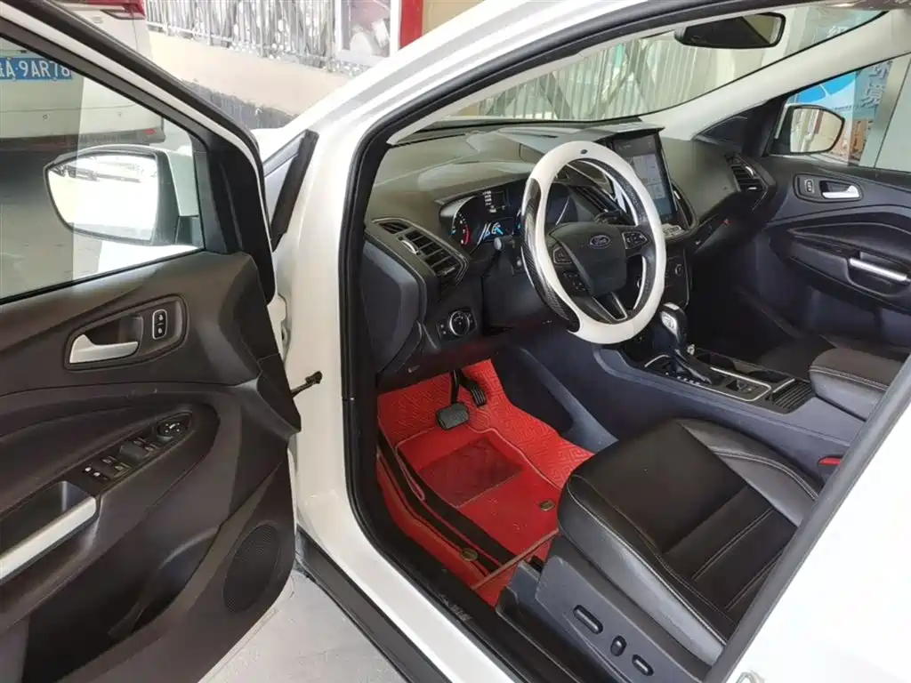 Ford Kuga 2019 — фото 16