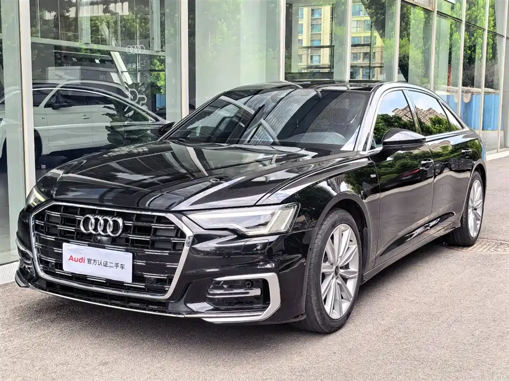 Audi A6L 2024 — фото 1