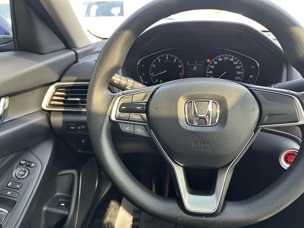 Honda Accord 2019 — фото 22