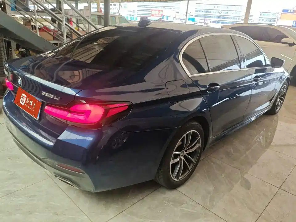 BMW 5 Series 2021