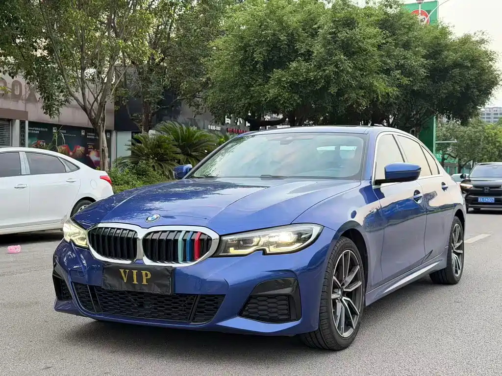 BMW 3 Series 2019 — фото 1