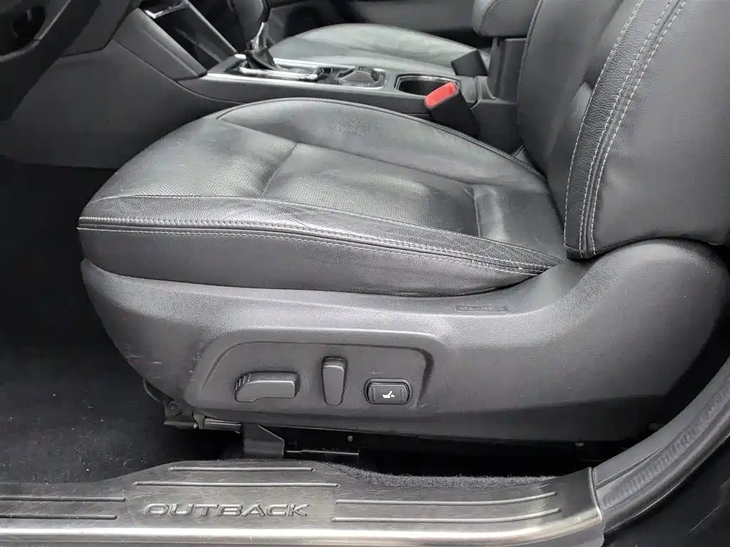 Subaru Outback 2018 — фото 20