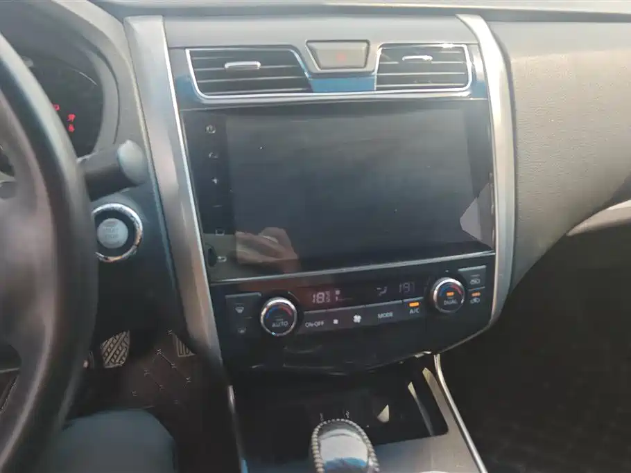 Nissan Teana 2015 — фото 12
