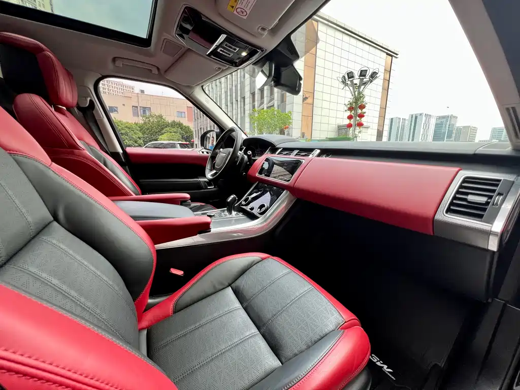 Land Rover Sport 2020 — фото 32