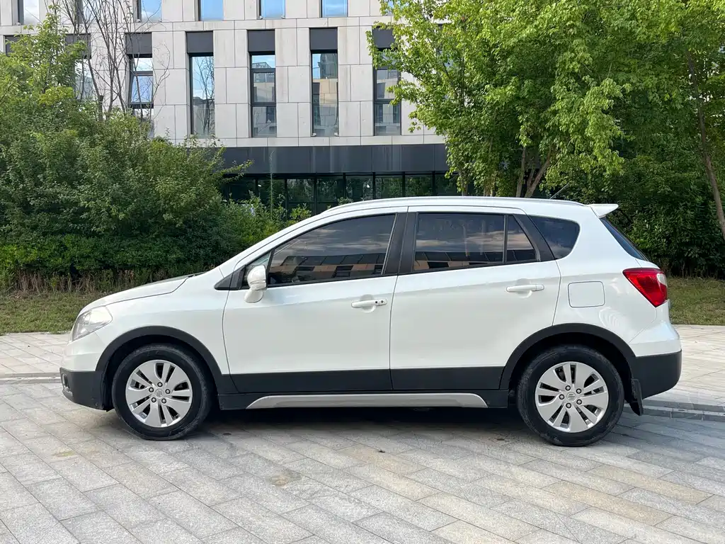 Suzuki S-Cross 2017 — фото 3